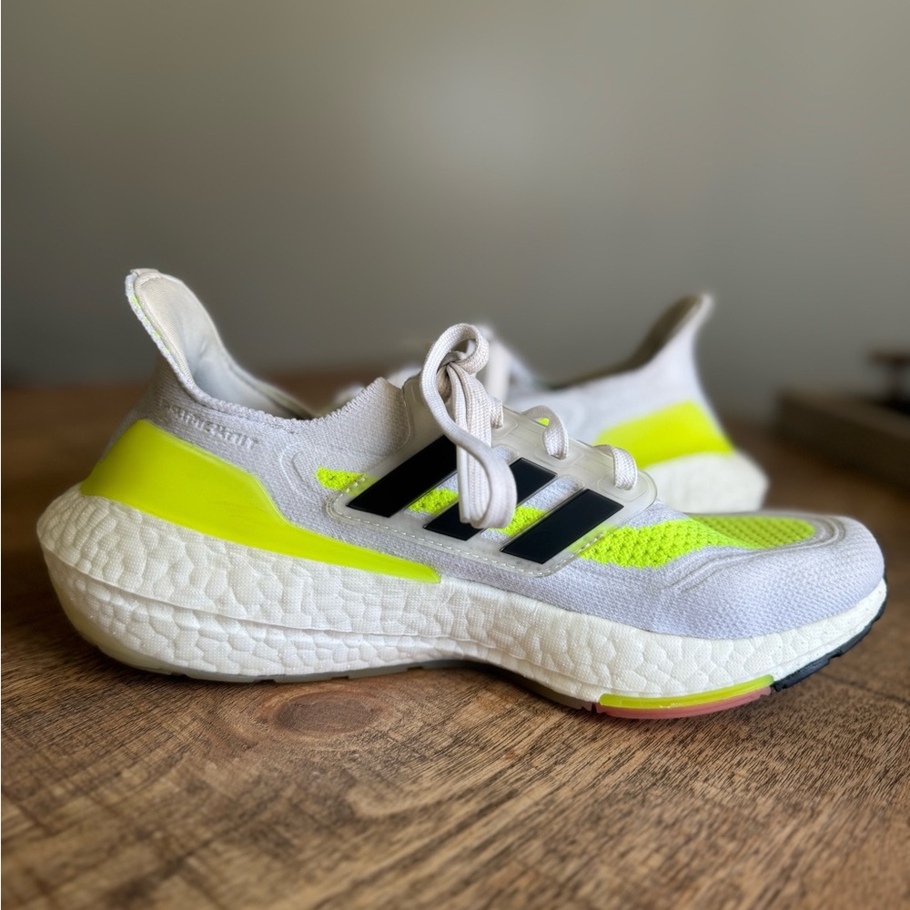 Adidas Ultraboost 21 Running Shoes – Men’s Size 7 - Picture 4 of 8